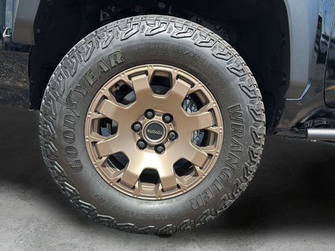 Used 2026 Toyota Tacoma 4x4 Double Cab Hybrid w/ Tow Tech Package image 21