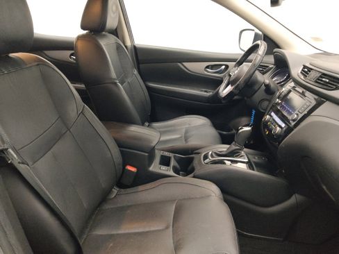 Used 2020 Nissan Rogue Sport SL w/ Premium Package image 21