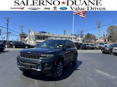 Used 2024 Jeep Grand Cherokee Overland w/ Luxury Tech Group IV image 1