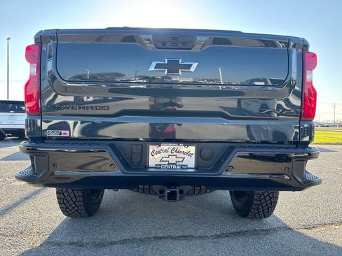 New 2026 Chevrolet Silverado 1500 ZR2 w/ LPO, Dark Essentials Package image 5