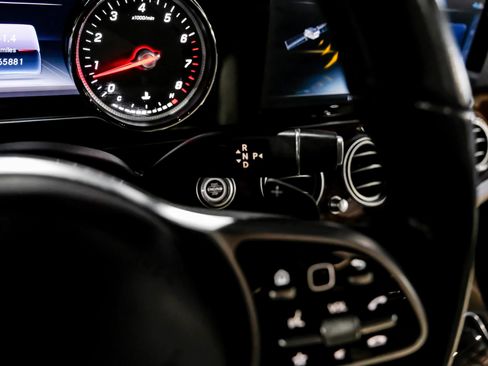 Used 2019 Mercedes-Benz E 300 4MATIC image 18