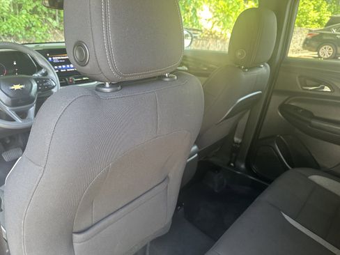 Used 2025 Chevrolet TrailBlazer LT AWD/4WD image 20