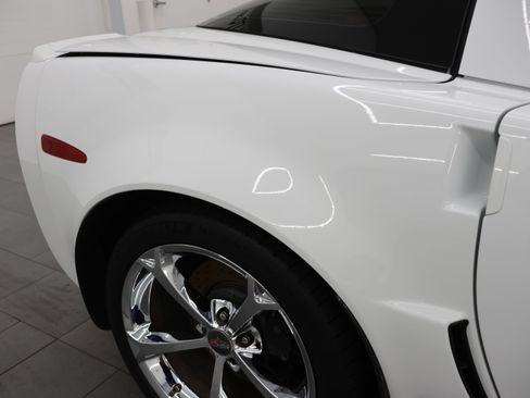 Used 2013 Chevrolet Corvette Grand Sport w/ 4LT Preferred Equipment Group RWD image 23