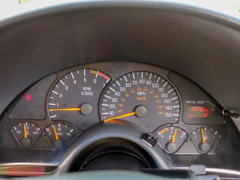 Used 1999 Pontiac Firebird Trans Am RWD image 31