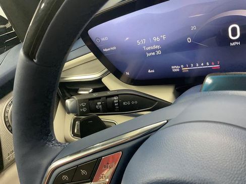 New 2026 Buick Enclave Avenir w/ Super Cruise Package FWD image 24