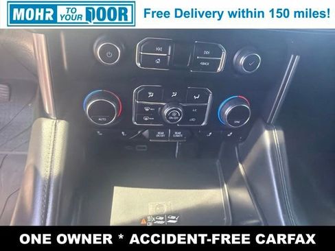 Used 2024 Chevrolet Tahoe Z71 w/ Luxury Package AWD/4WD image 19
