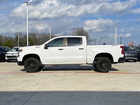 Used 2023 Chevrolet Silverado 1500 LT Trail Boss w/ LT Trail Boss Premium Package AWD/4WD image 3