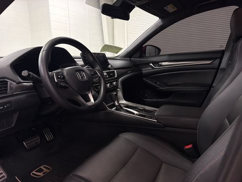 Used 2020 Honda Accord Sport image 5