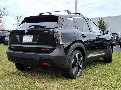 New 2026 Nissan Kicks SR w/ Cold Weather Package image 4