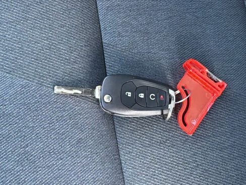 Used 2024 Chevrolet Trax RS w/ Driver Confidence Package image 29