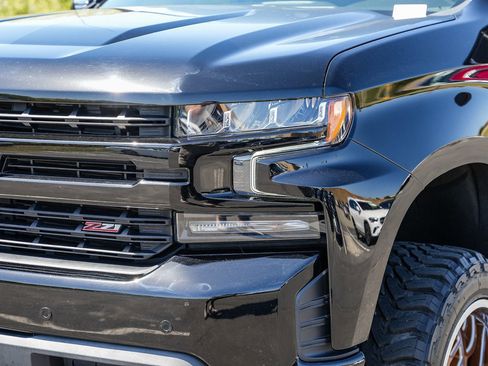 Used 2020 Chevrolet Silverado 1500 LT Trail Boss AWD/4WD image 8