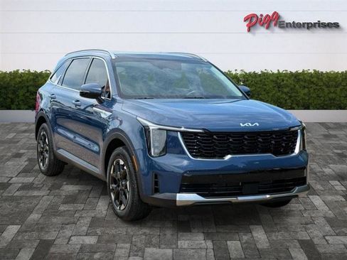 Used 2025 Kia Sorento S w/ Panoramic Sunroof Package FWD image 6