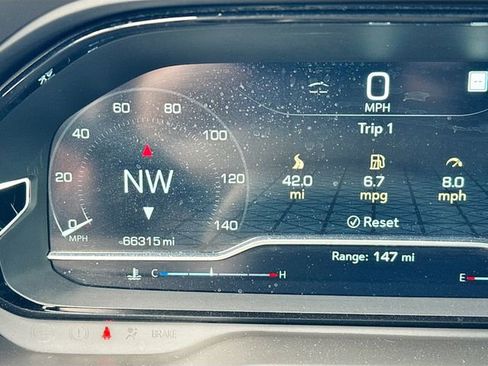 Used 2023 GMC Yukon XL Denali image 14