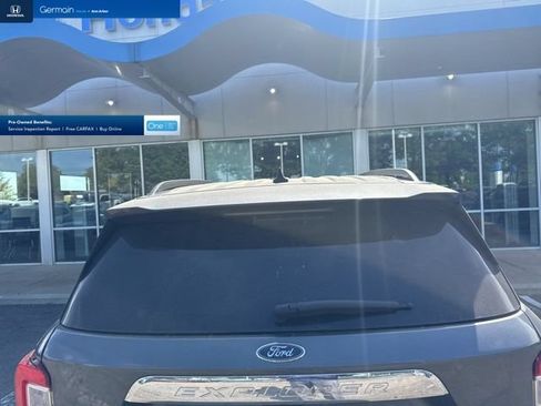 Used 2023 Ford Explorer XLT w/ Equipment Group 202A AWD/4WD image 9