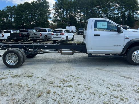 New 2025 RAM 5500 2WD Regular Cab image 7