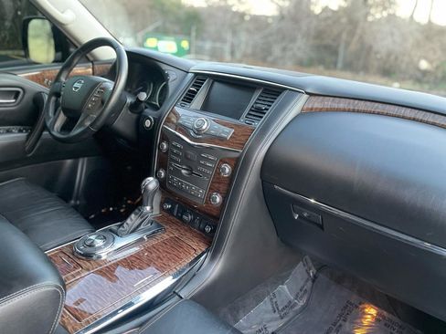 Used 2019 Nissan Armada Platinum w/ Captain's Chairs Package image 28