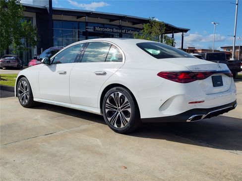 New 2026 Mercedes-Benz E 350 4MATIC Sedan image 3
