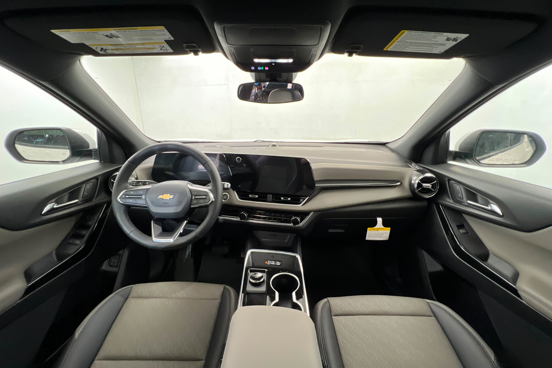New 2027 Chevrolet Equinox LT w/ Convenience Package II AWD/4WD image 10