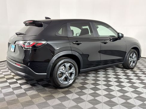 New 2026 Honda HR-V LX image 8