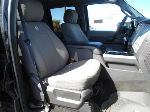 Used 2016 Ford F350 XLT w/ XLT Interior Package image 6