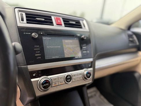 Used 2015 Subaru Outback 2.5i Premium image 16