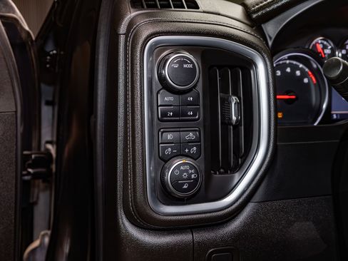 Used 2022 Chevrolet Silverado 2500 LTZ w/ LTZ Plus Package AWD/4WD image 20