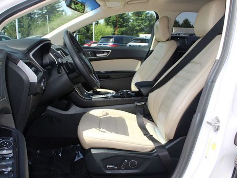 Used 2017 Ford Edge SEL w/ Equipment Group 201A FWD image 11