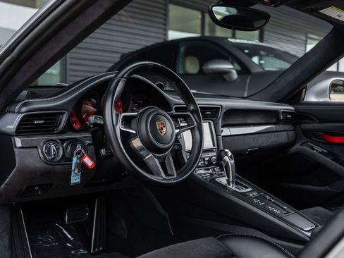 Certified 2016 Porsche 911 GT3 RS RWD image 4