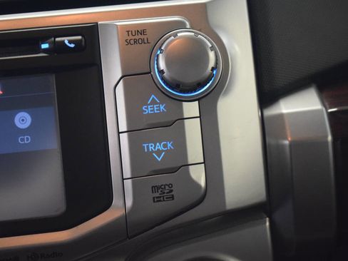 Used 2019 Toyota 4Runner 4WD image 90