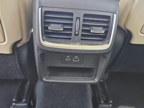 Used 2022 INFINITI QX50 Essential image 18