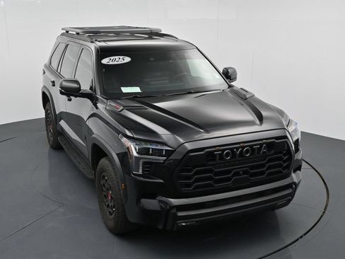 Used 2025 Toyota Sequoia TRD Pro AWD/4WD image 20