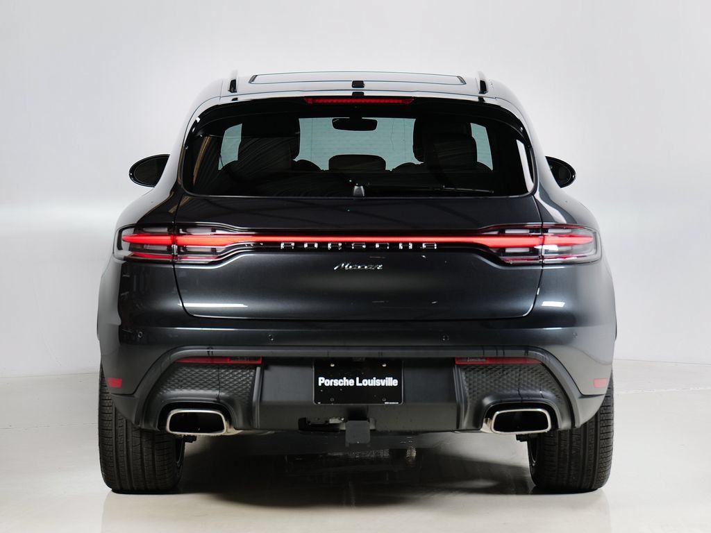 Certified 2026 Porsche Macan AWD/4WD image 10