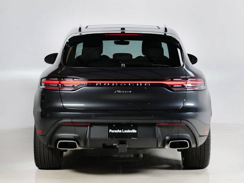 Certified 2026 Porsche Macan AWD/4WD image 10