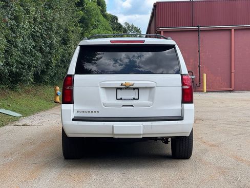 Used 2017 Chevrolet Suburban LT AWD/4WD image 6