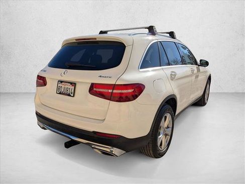 Used 2018 Mercedes-Benz GLC 300 4MATIC image 5