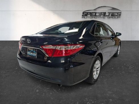 Used 2015 Toyota Camry LE FWD image 10