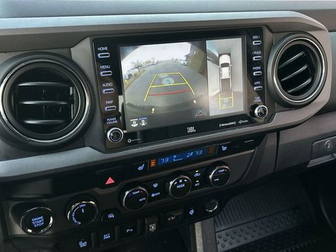 Used 2023 Toyota Tacoma TRD Off-Road w/ TRD Premium Off Road Package image 15