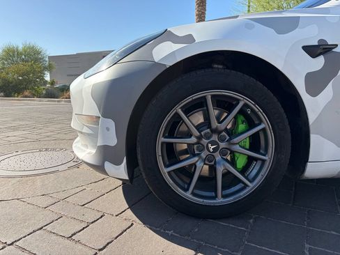 Used 2020 Tesla Model 3 Standard Range RWD image 7
