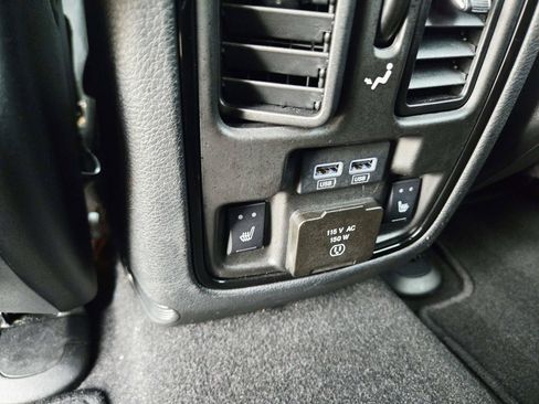 Used 2025 Dodge Durango R/T AWD/4WD image 15