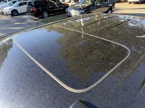 Used 2023 Chevrolet Silverado 1500 High Country w/ Technology Package image 5