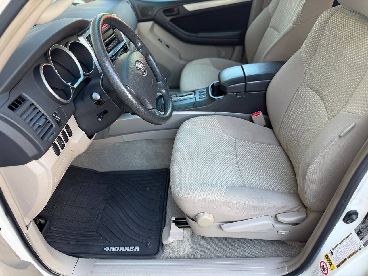 Used 2007 Toyota 4Runner SR5 AWD/4WD image 5