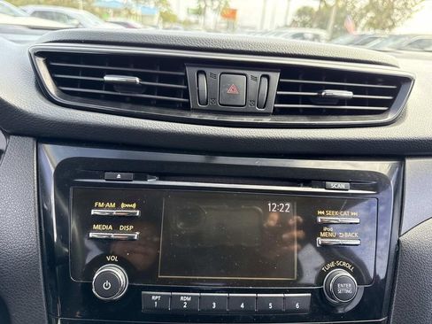 Certified 2018 Nissan Rogue Sport S w/ S Appearance Package image 23