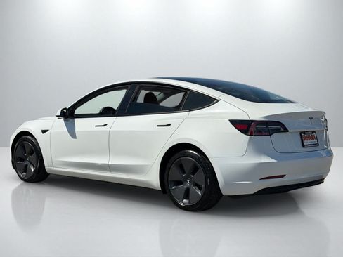 Used 2023 Tesla Model 3 Standard Range RWD image 4