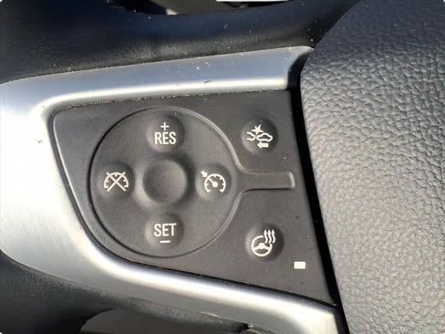 Used 2023 GMC Terrain SLT image 26