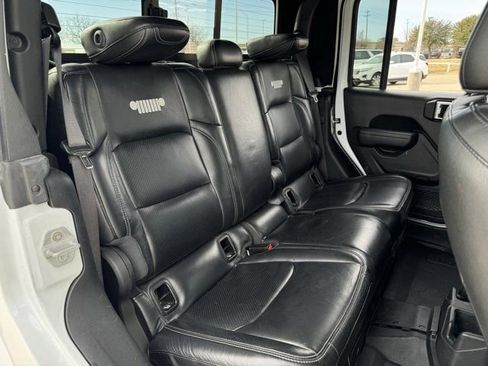 Used 2022 Jeep Gladiator Sport image 31