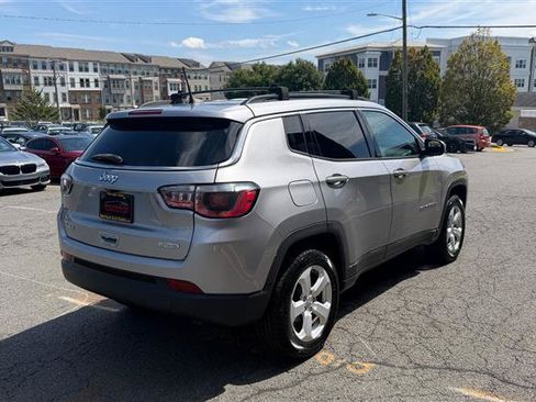 Used 2018 Jeep Compass Latitude w/ Popular Equipment Group AWD/4WD image 13
