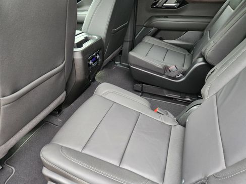 New 2026 Chevrolet Tahoe LT w/ Comfort Package AWD/4WD image 24