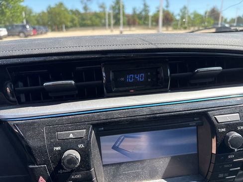 Used 2014 Toyota Corolla S Premium w/ Driver Convenience Package FWD image 15