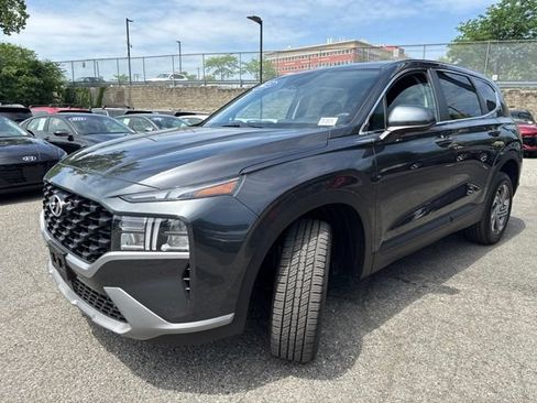 Used 2023 Hyundai Santa Fe SE AWD/4WD image 3