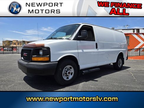 Used 2015 GMC Savana 2500 RWD image 1